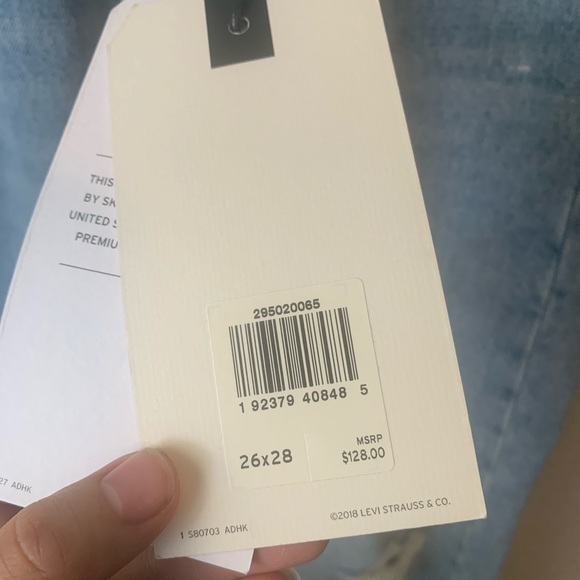 Levi’s 501 Skinny - Picture 2 of 4